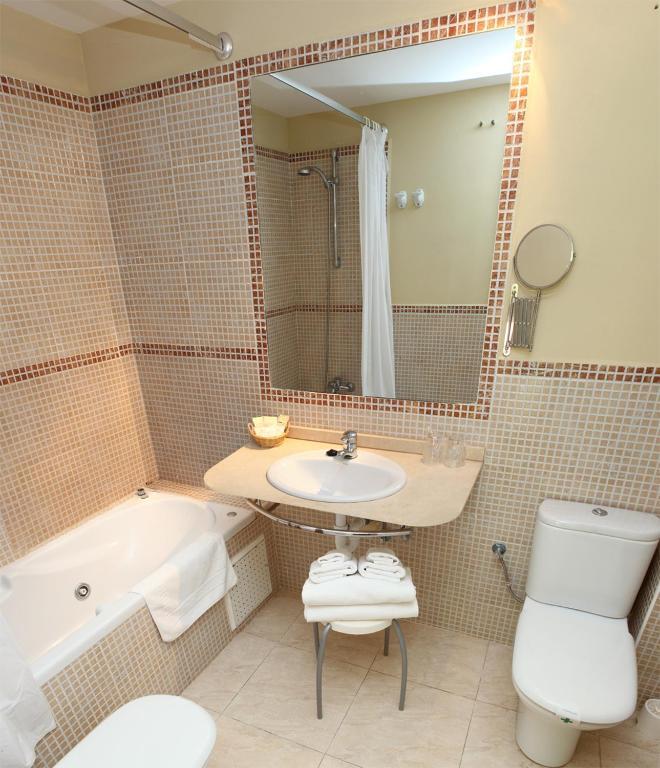 Hotel Metrokua Lekeitio Phòng bức ảnh